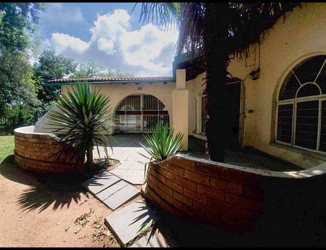 4 BEDROOM HOUSE FOR SALE IN VAALPARK